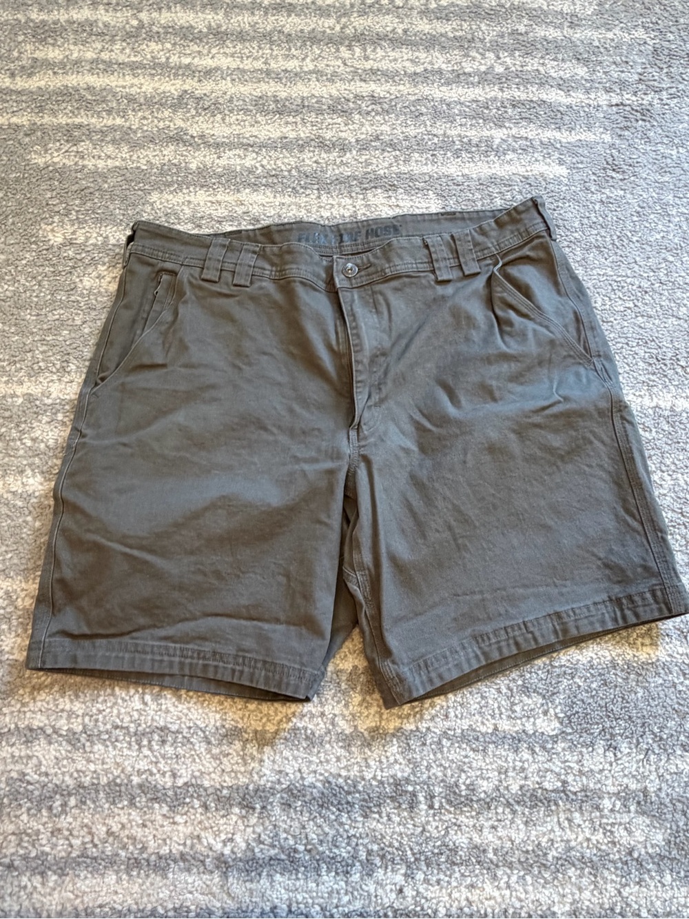 Duluth Trading co Men's Casual Shorts - Gray 40